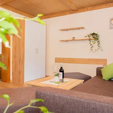 Rainberghof***, Раурис