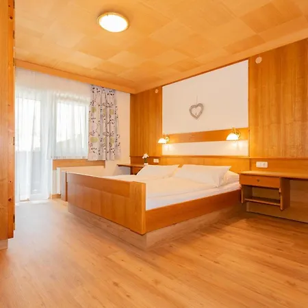 Апартаменты Rainberghof***, *