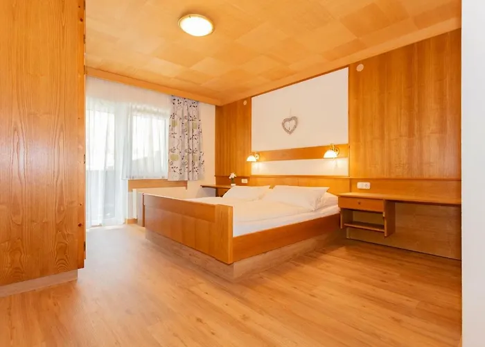 Rainberghof***, * ラウリス