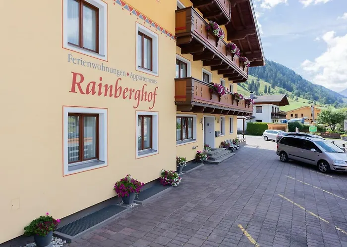 アパート Rainberghof***, ラウリス